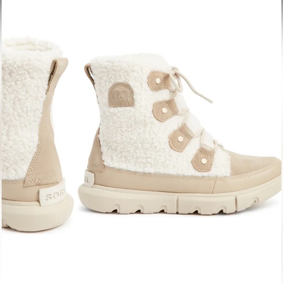 SOREL - Explorer II Joan Insulated Lace-Up Boot - Picture 8 of 10